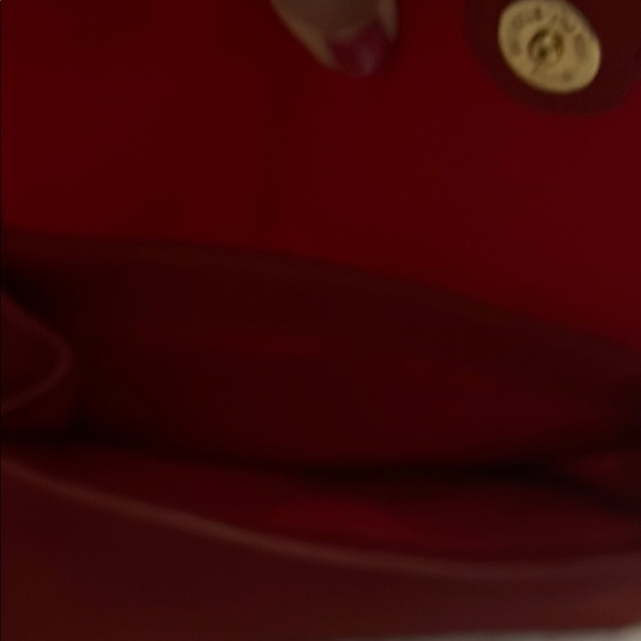 Elegant Red Leather Tote Bag - Picture 6 of 10